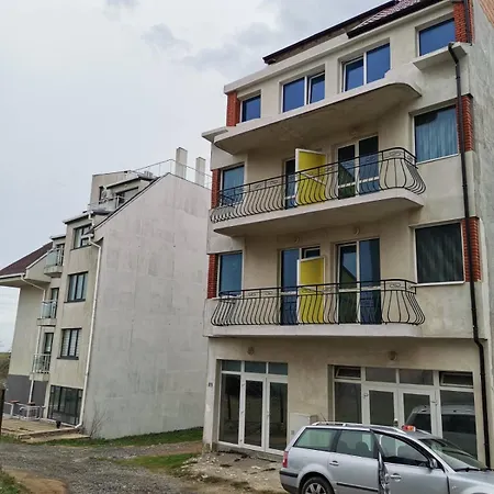 за гости кирови Achtopol