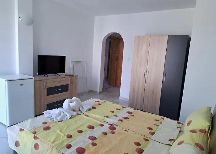 Penzion за гости кирови Achtopol