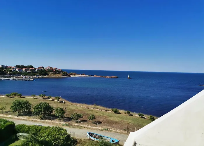 за гости кирови Πανσιόν *